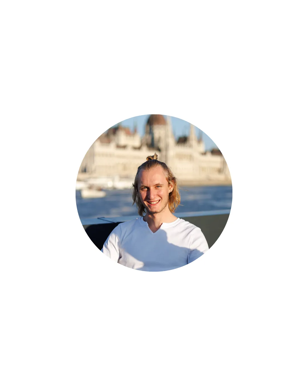 Goldenes Ring-Emblem von EARA